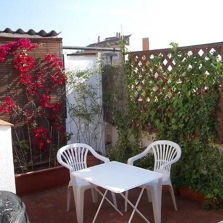 Mireia's Homestay *